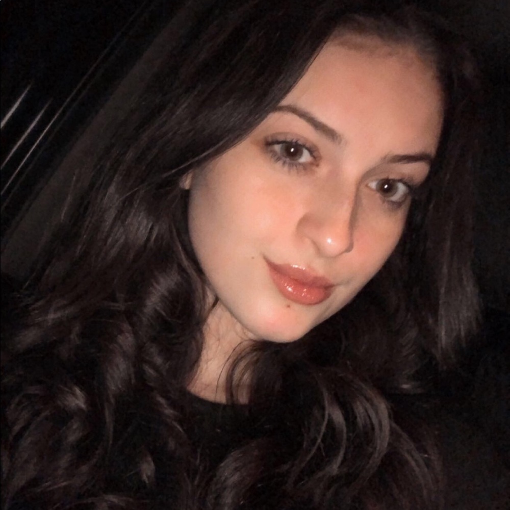 Meet your Posher, Saphia
